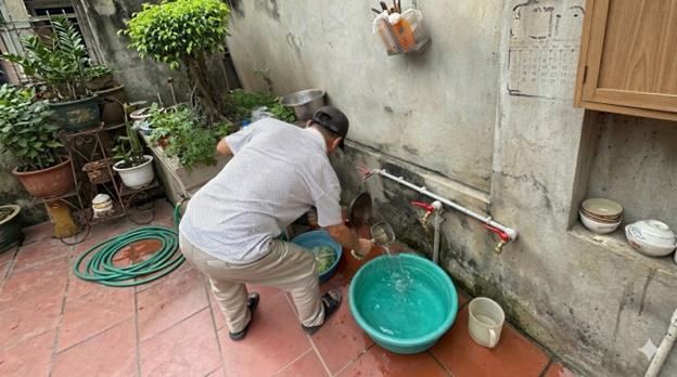 Xã Hoài Đức đồng loạt ra quân chiến dịch tổng vệ sinh môi trường, quyết tâm "quét sạch" sốt xuất huyết từ gốc- Ảnh 4.