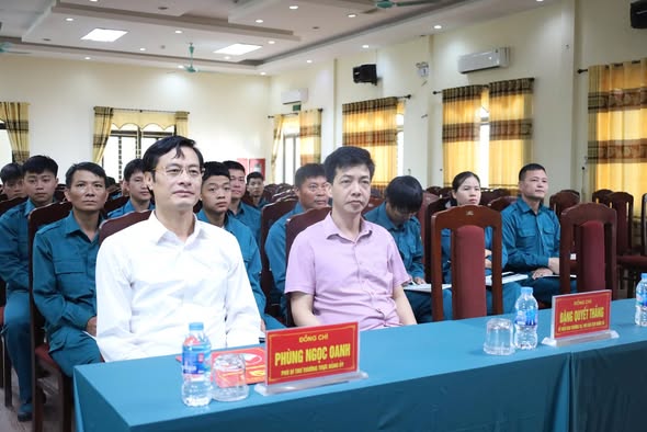 Quảng Oai khai mạc huấn luyện Dân quân cơ động năm 2026- Ảnh 3.