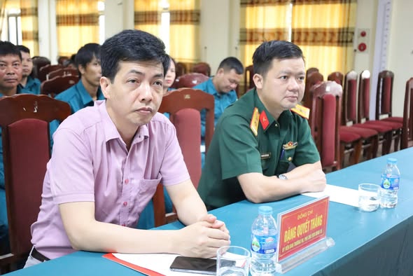 Quảng Oai khai mạc huấn luyện Dân quân cơ động năm 2026- Ảnh 4.