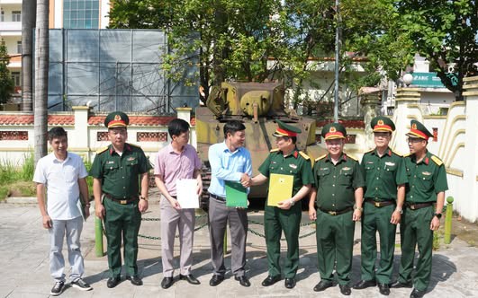 Bảo tàng Lịch sử Quân sự Việt Nam tiếp nhận xe tăng M5 Stuart từ xã Quảng Oai