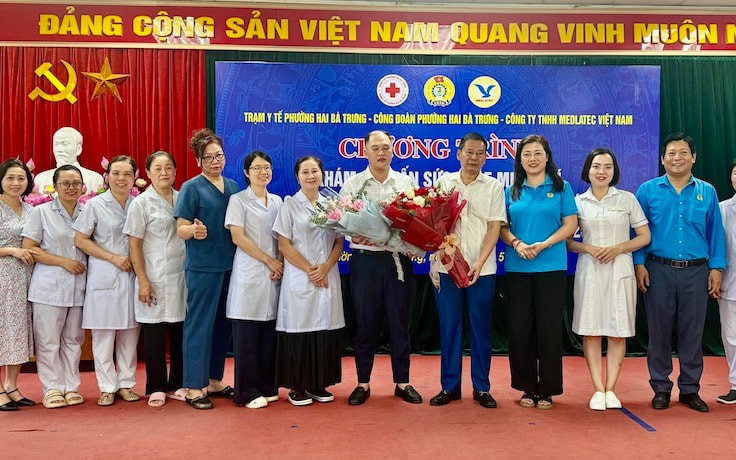 Hơn 100 công nhân người lao động được khám sức khoẻ miễn phí tại phường Hai Bà Trưng.