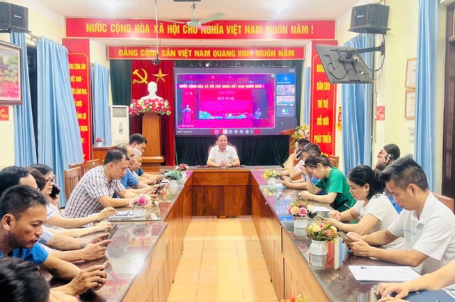 Ban Thường vụ Đảng ủy xã Hoài Đức tổ chức hội nghị nghiên cứu, học tập, triển khai thực hiện Nghị quyết số 02 của Bộ Chính trị và Chương trình hành động của Ban Thường vụ Thành ủy- Ảnh 10.