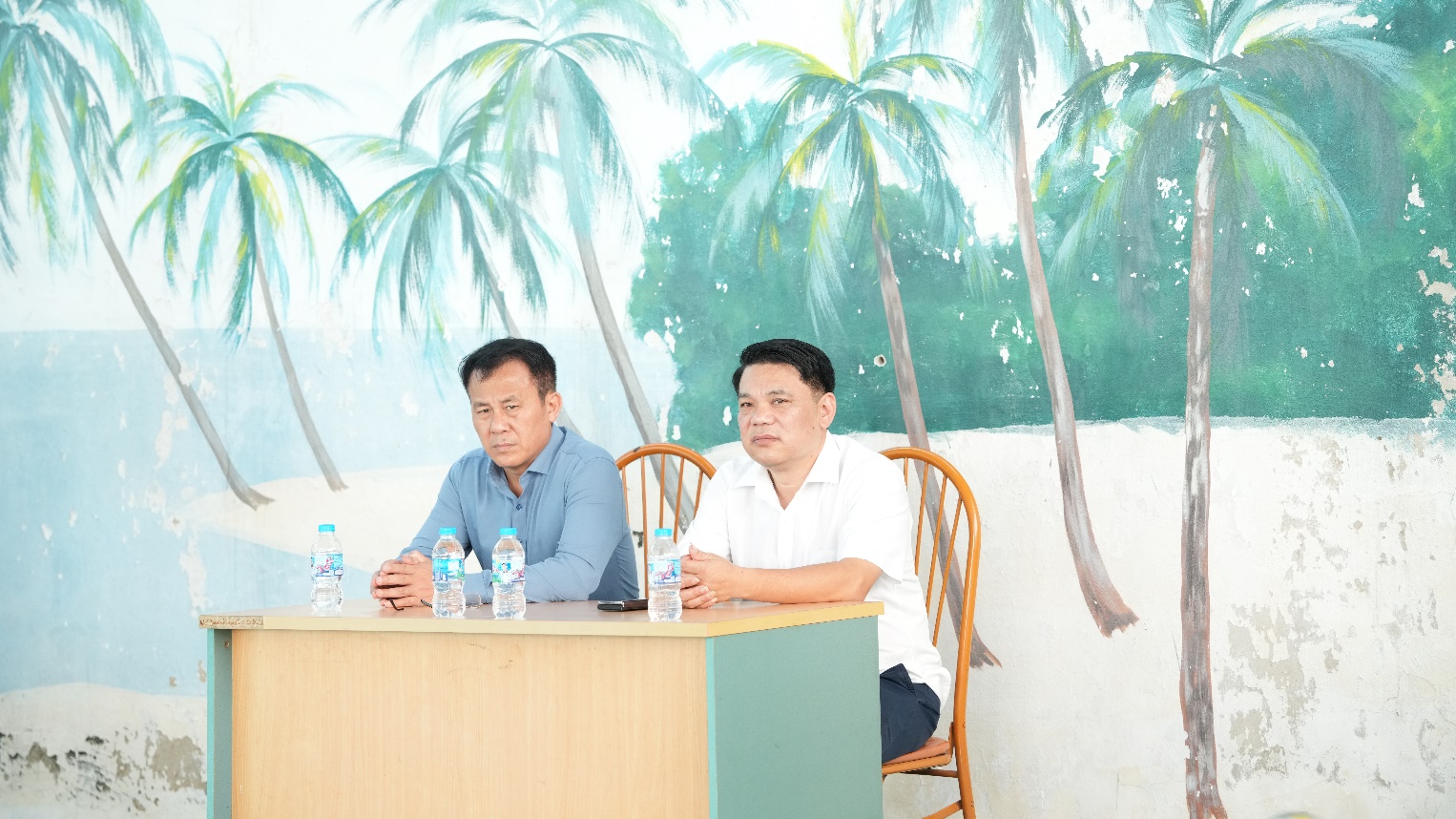 Trung tâm Dịch vụ tổng hợp xã Hoài Đức khai mạc lớp tập huấn chuyên môn hướng dẫn viên bơi lội, cứu hộ và kỹ năng phòng, chống đuối nước- Ảnh 2.