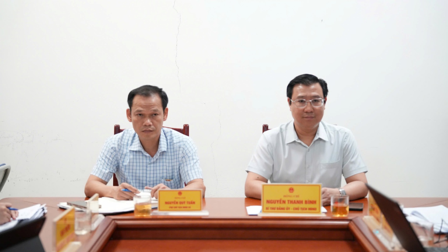 Đồng chí Nguyễn Thanh Bình - Bí thư Đảng uỷ, Chủ tịch HĐND xã chủ trì phiên tiếp công dân tháng 5- Ảnh 1.