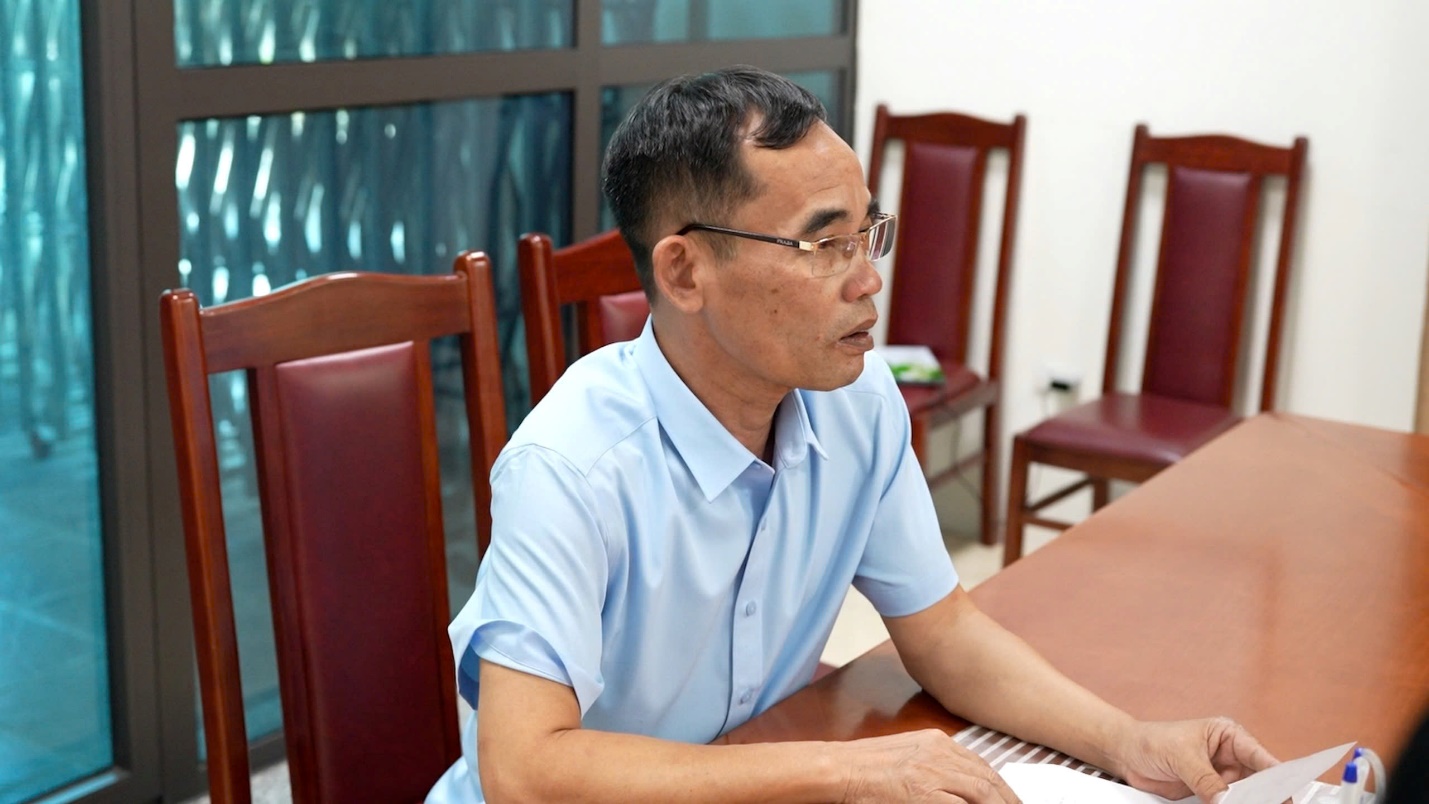Đồng chí Nguyễn Thanh Bình - Bí thư Đảng uỷ, Chủ tịch HĐND xã chủ trì phiên tiếp công dân tháng 5- Ảnh 4.