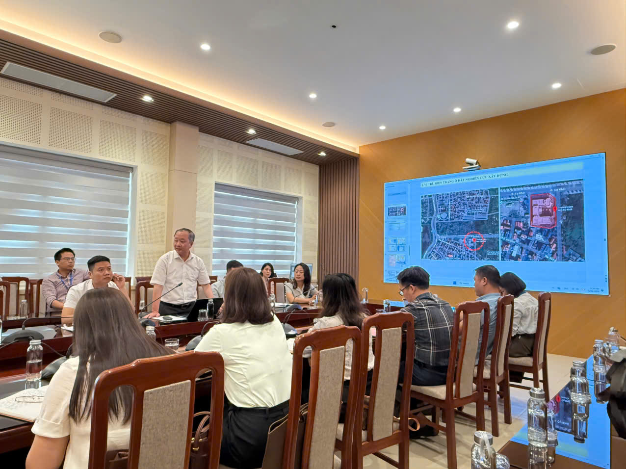 Tăng cường kiểm soát môi trường tại các dự án trọng điểm trong mùa nắng nóng- Ảnh 2.