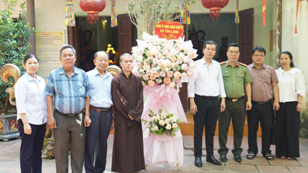 Xã Yên Lãng thăm, tặng quà các cơ sở Phật giáo dịp lễ Phật đản 2026- Ảnh 2.
