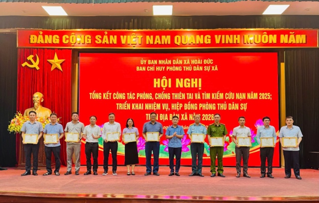 Hoài Đức 15 tập thể và 63 cá nhân có thành tích trong công tác phòng chống thiên tai và tìm kiếm cứu nạn năm 2025- Ảnh 13.
