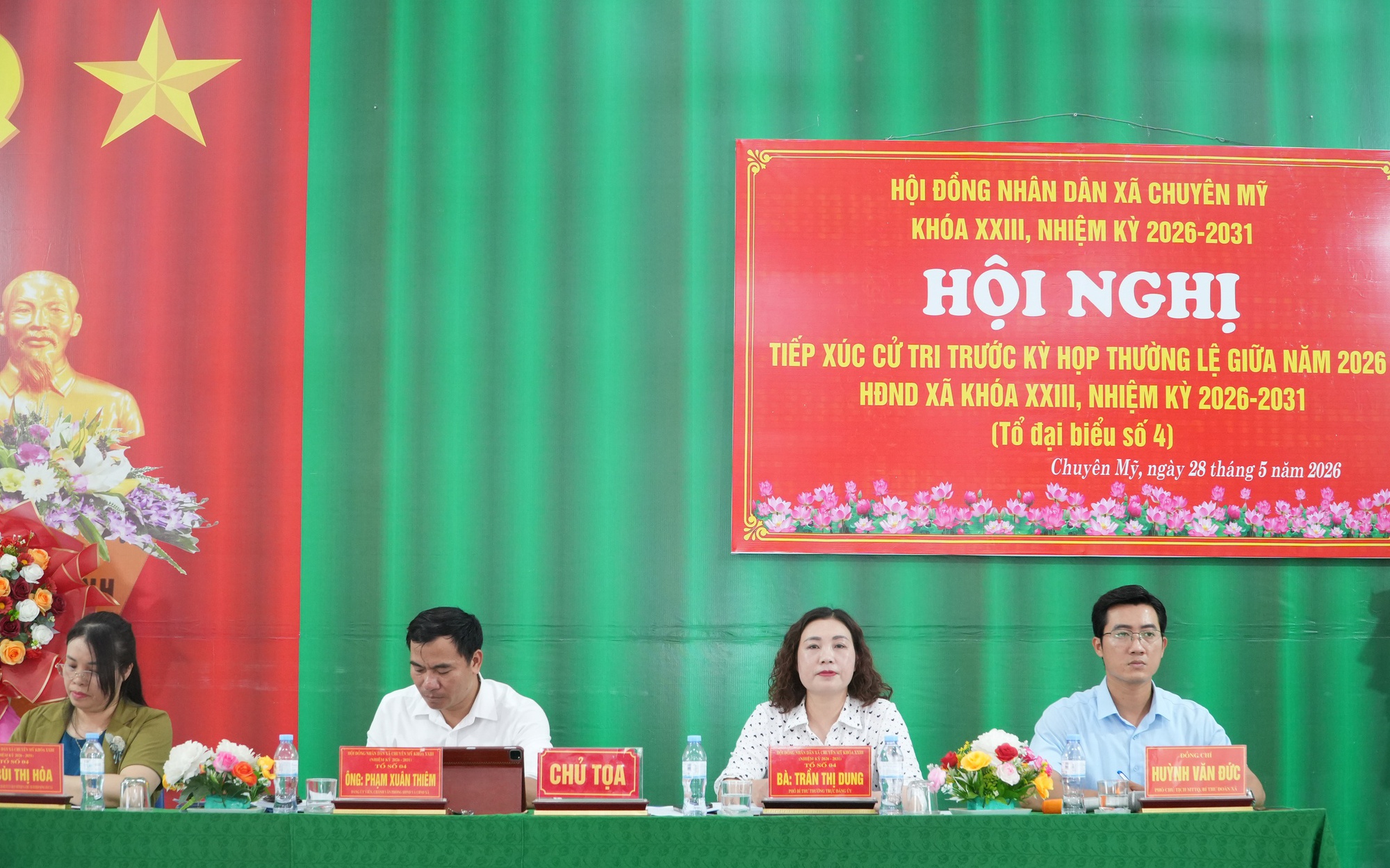 Tổ đại biểu số 4 HĐND xã tiếp xúc cử tri khu vực Phú Yên và thôn Bài Lễ