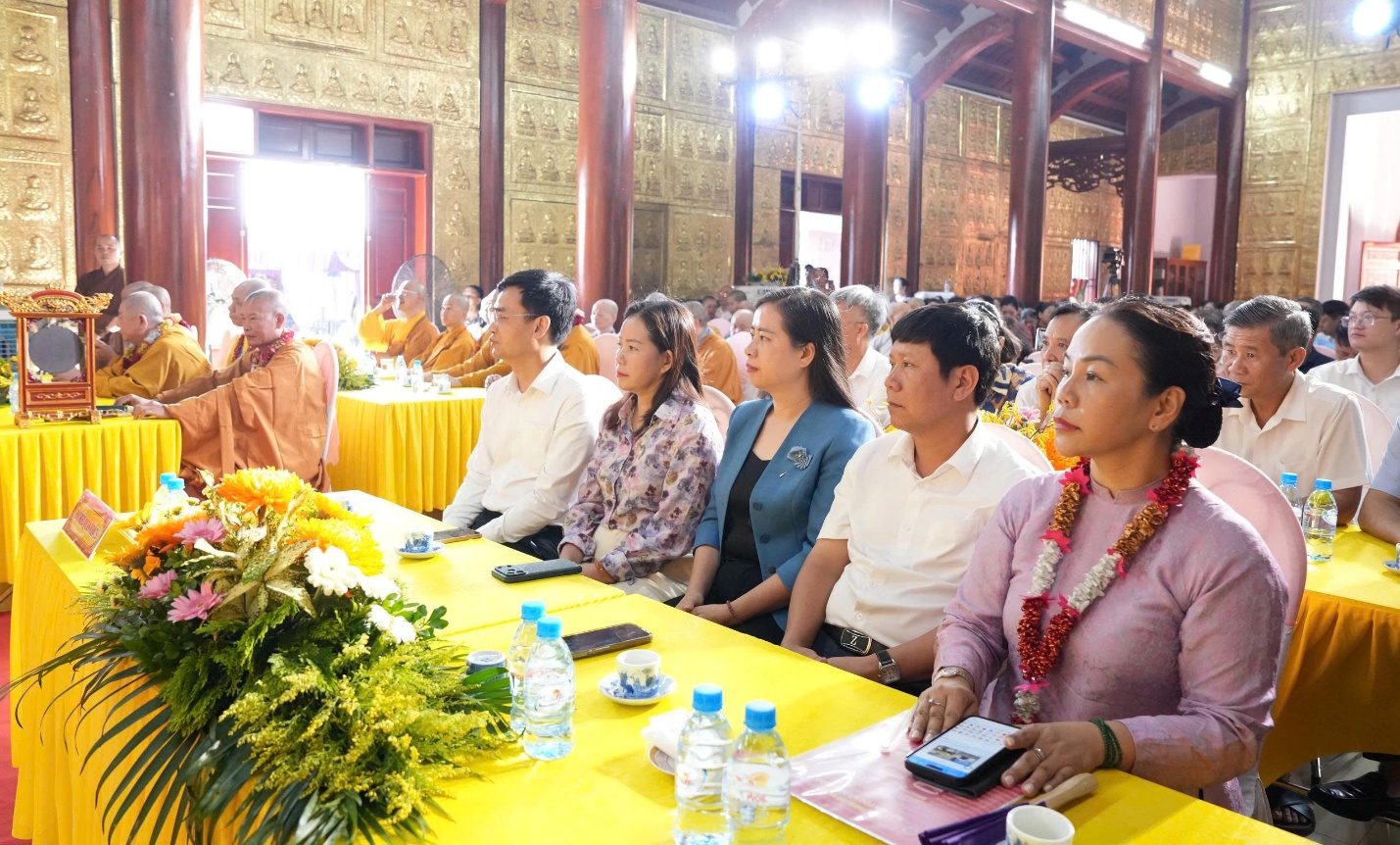 Ban Trị sự Giáo hội Phật giáo liên xã Gia Lâm long trọng tổ chức Đại lễ Phật đản Phật lịch 2570 - Dương lịch 2026- Ảnh 1.
