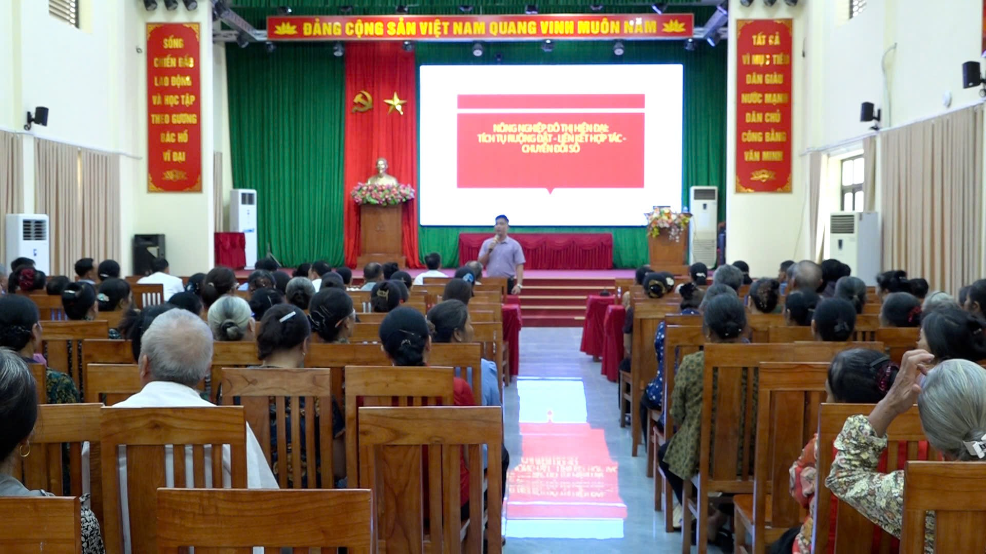 Hội Nông dân xã tập huấn về tích tụ ruộng đất cho hội viên- Ảnh 5.