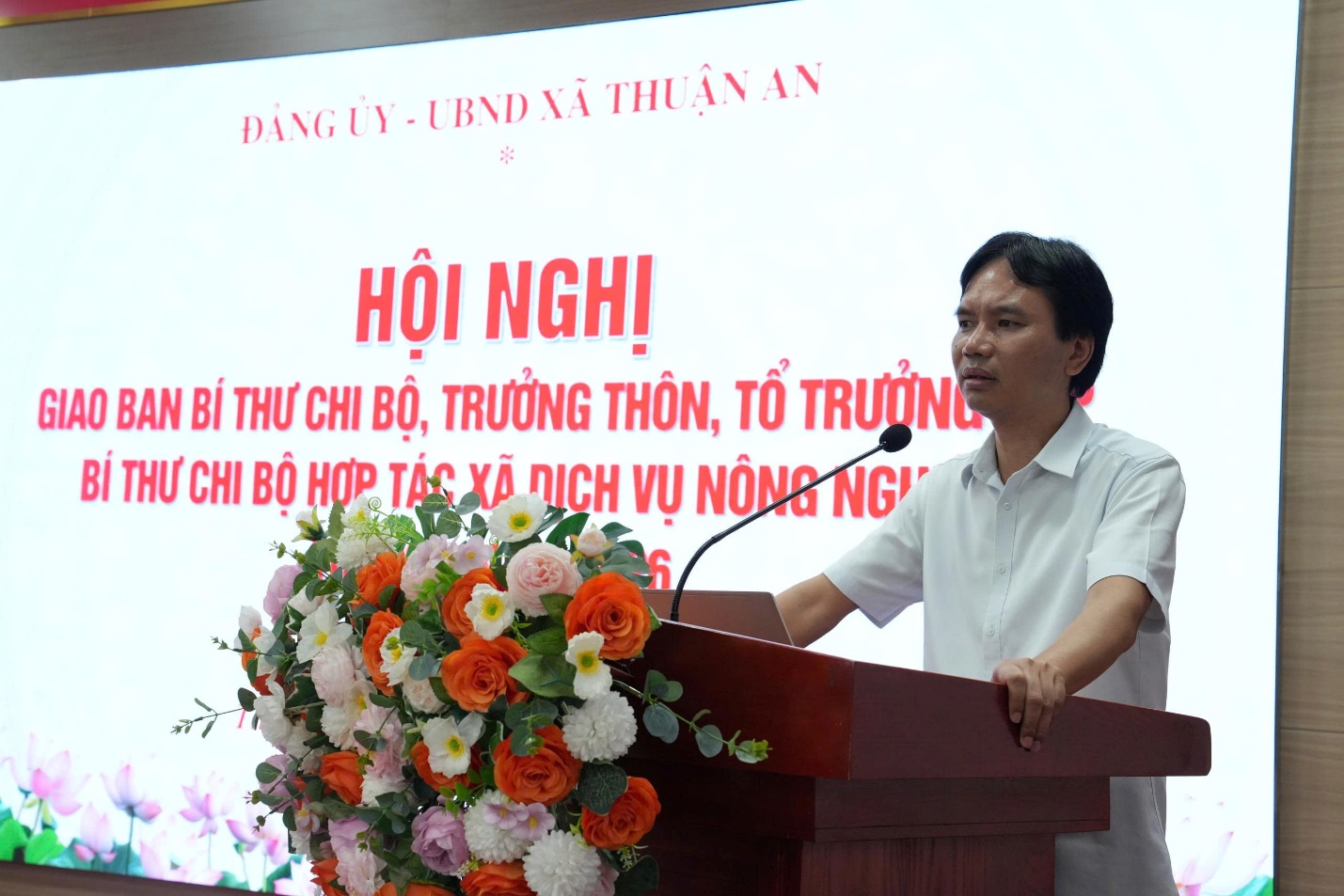 Hội nghị giao ban Bí thư chi bộ, Trưởng thôn, Tổ trưởng tổ dân phố, Bí thư chi bộ HTX dịch vụ nông nghiệp tháng 6/2026- Ảnh 6.