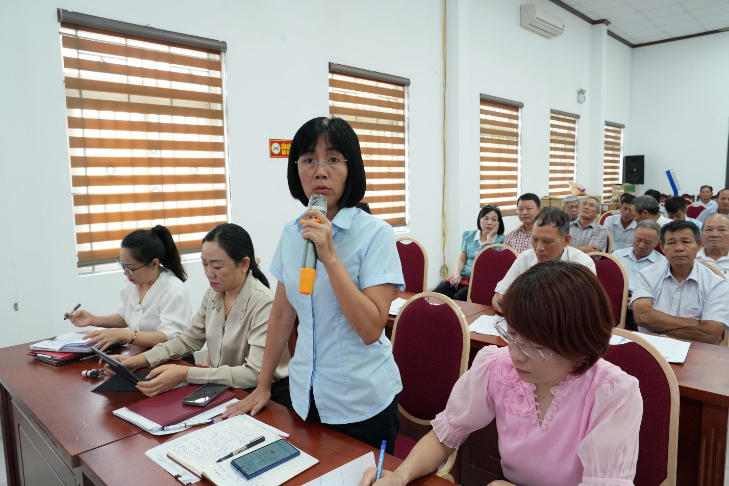 Hội nghị giao ban Bí thư chi bộ, Trưởng thôn, Tổ trưởng tổ dân phố, Bí thư chi bộ HTX dịch vụ nông nghiệp tháng 6/2026- Ảnh 7.