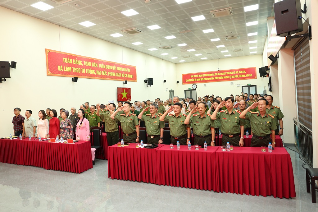 ĐẠI HỘI THÀNH LẬP HỘI CỰU CÔNG AN NHÂN DÂN PHƯỜNG PHƯƠNG LIỆT NHIỆM KỲ 2026 - 2031: ĐOÀN KẾT, GƯƠNG MẪU VÀ TRÁCH NHIỆM- Ảnh 2.