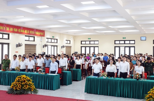 Xuân Mai: phát động Tháng hành động vì trẻ em năm 2026, trao quà cho trẻ em có hoàn cảnh khó khăn- Ảnh 1.
