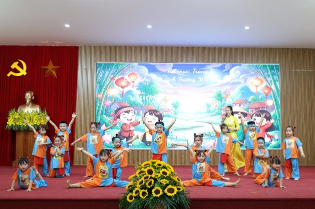 Xuân Mai: phát động Tháng hành động vì trẻ em năm 2026, trao quà cho trẻ em có hoàn cảnh khó khăn- Ảnh 4.