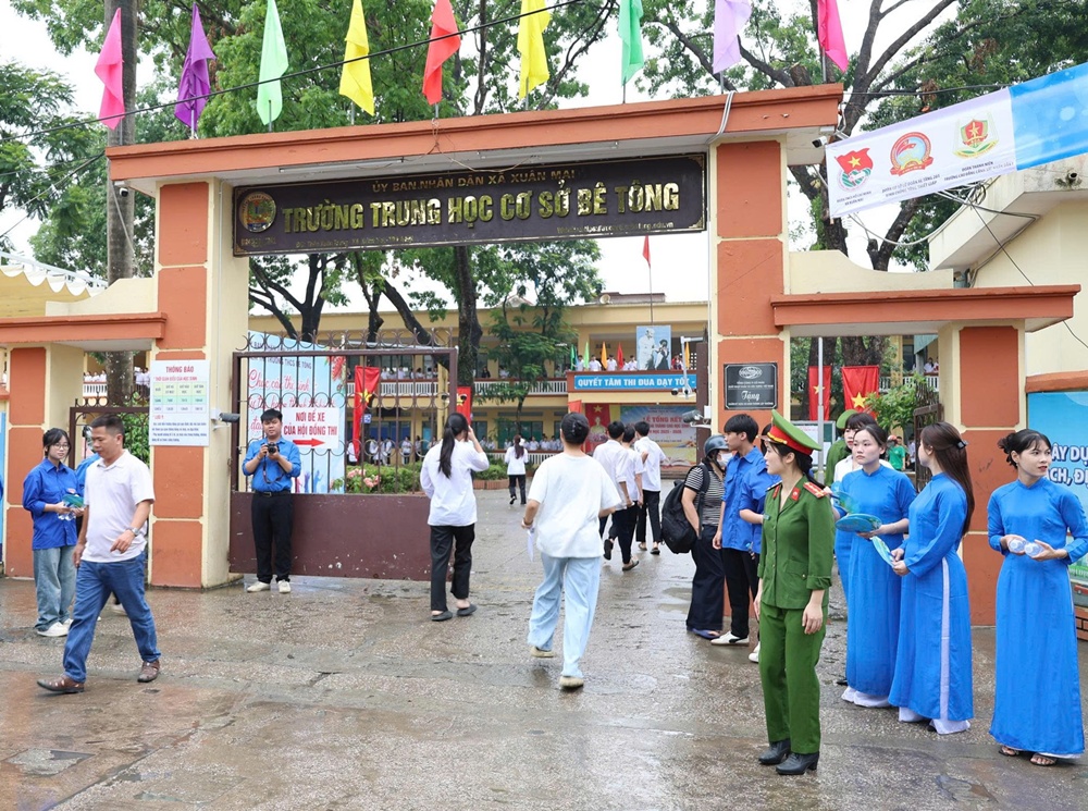 Phản ánh ngày thi đầu tiên kỳ thi tuyển sinh vào lớp 10 THPT công lập năm học 2026 - 2027 trên địa bàn xã Xuân Mai.- Ảnh 2.