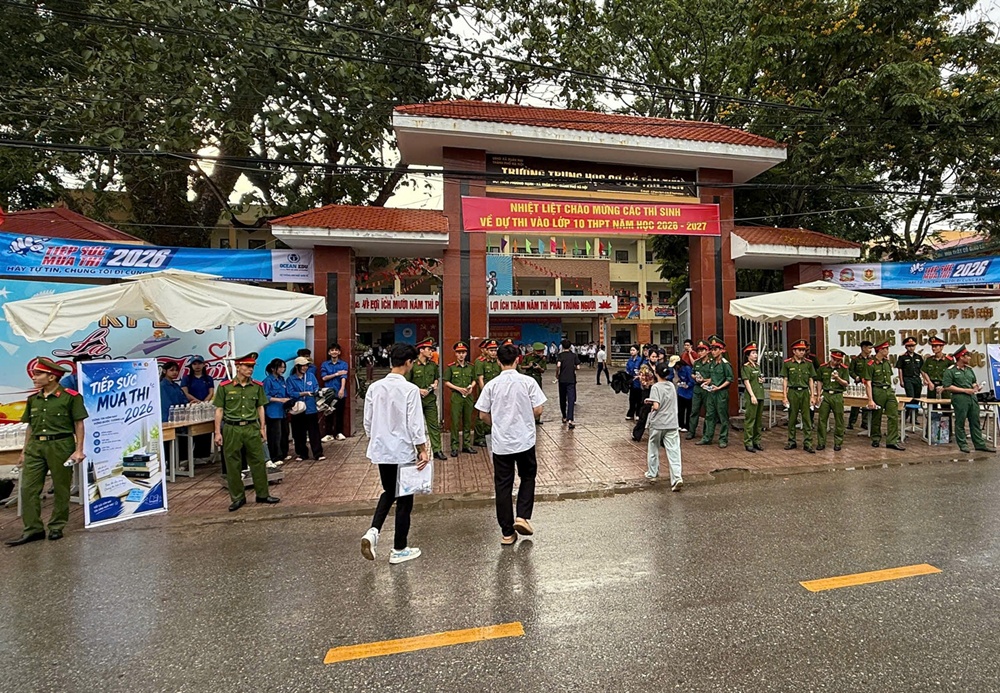 Phản ánh ngày thi đầu tiên kỳ thi tuyển sinh vào lớp 10 THPT công lập năm học 2026 - 2027 trên địa bàn xã Xuân Mai.- Ảnh 5.