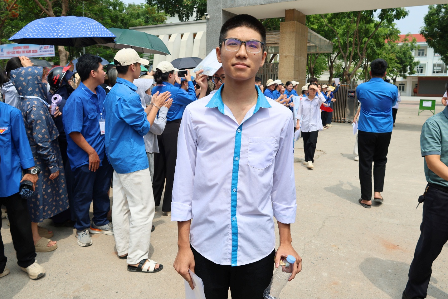 Xã Tiến Thắng: Không khí nghiêm túc, an toàn trong ngày thi đầu tiên tuyển sinh vào lớp 10 tại điểm thi Trường THPT Tự Lập- Ảnh 2.