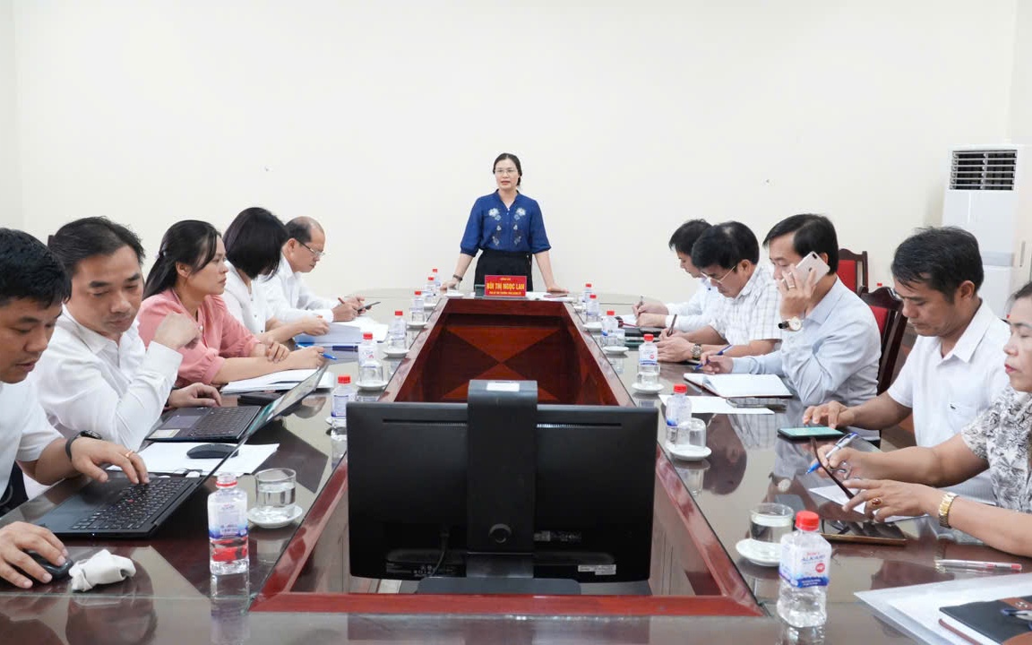 Đảng ủy xã Phượng Dực giao ban Ban Chỉ đạo thực hiện Nghị quyết 71 và Nghị quyết 80 của Bộ Chính trị