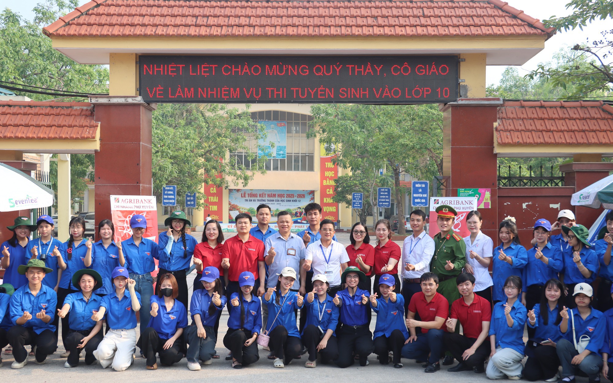 Lãnh đạo xã Đại Xuyên kiểm tra, động viên Hội đồng thi và các lực lượng hỗ trợ kỳ thi tuyển sinh vào lớp 10 THPT năm học 2026-2027