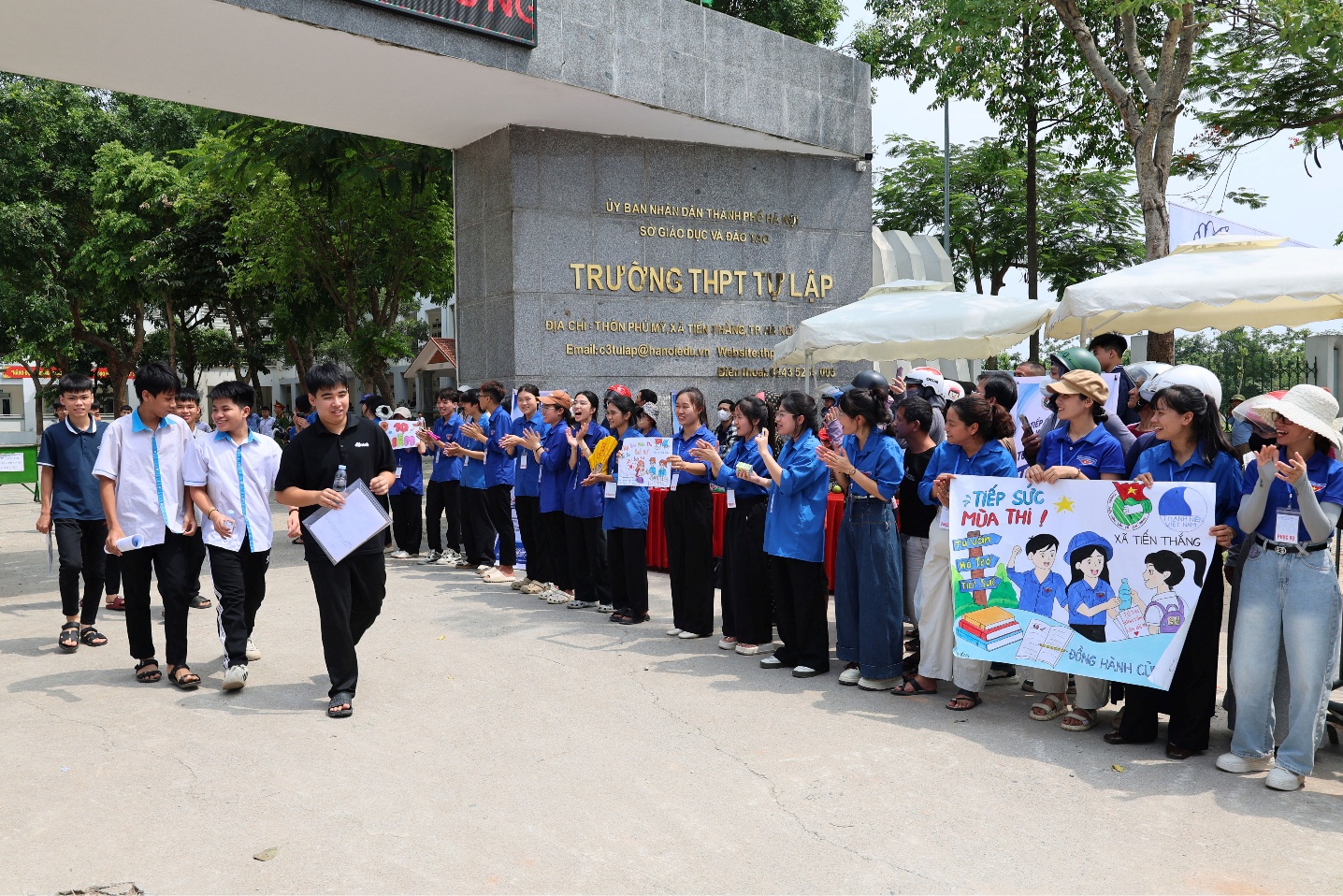 Xã Tiến Thắng: Ngày thi cuối cùng tại điểm thi trường THPT Tự Lập diễn ra thuận lợi, đúng quy chế- Ảnh 7.