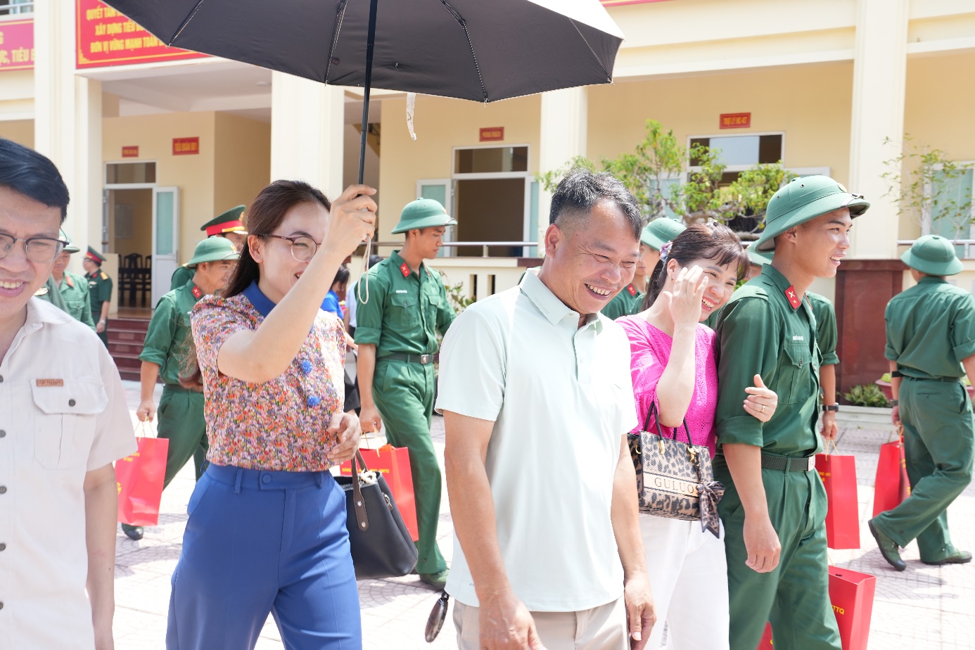 Xã Thuận An thăm, động viên tân binh nhập ngũ năm 2026- Ảnh 13.