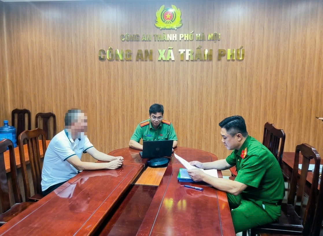 Công an xã Trần Phú xử phạt trường hợp đăng tải thông tin không đúng sự thật trên mạng xã hội- Ảnh 1.