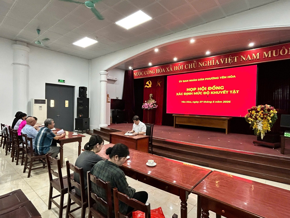 Phường Yên Hòa tổ chức thẩm định, họp xét duyệt xác định mức độ khuyết tật cho công dân trên địa bàn- Ảnh 4.