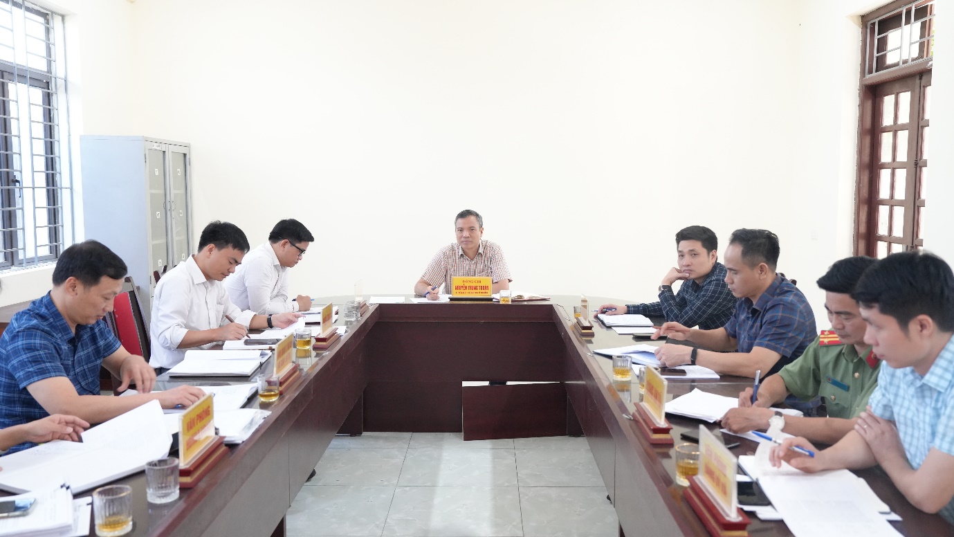 Đồng chí&nbsp;Nguyễn Trung Thuận - Bí thư Đảng ủy, Chủ tịch HĐND xã An Khánh tiếp công dân định kỳ tháng 5/2026- Ảnh 1.