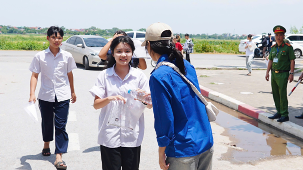 Xã Yên Lãng tổ chức an toàn, nghiêm túc Kỳ thi tuyển sinh vào lớp 10 năm 2026- Ảnh 10.