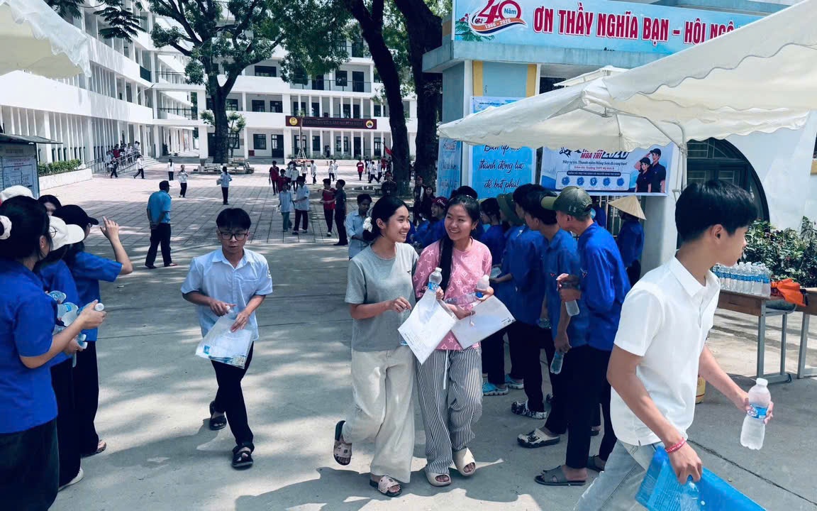 Kỳ thi tuyển sinh vào lớp 10 THPT trên địa bàn xã Hồng Sơn kết thúc an toàn, nghiêm túc, hiệu quả