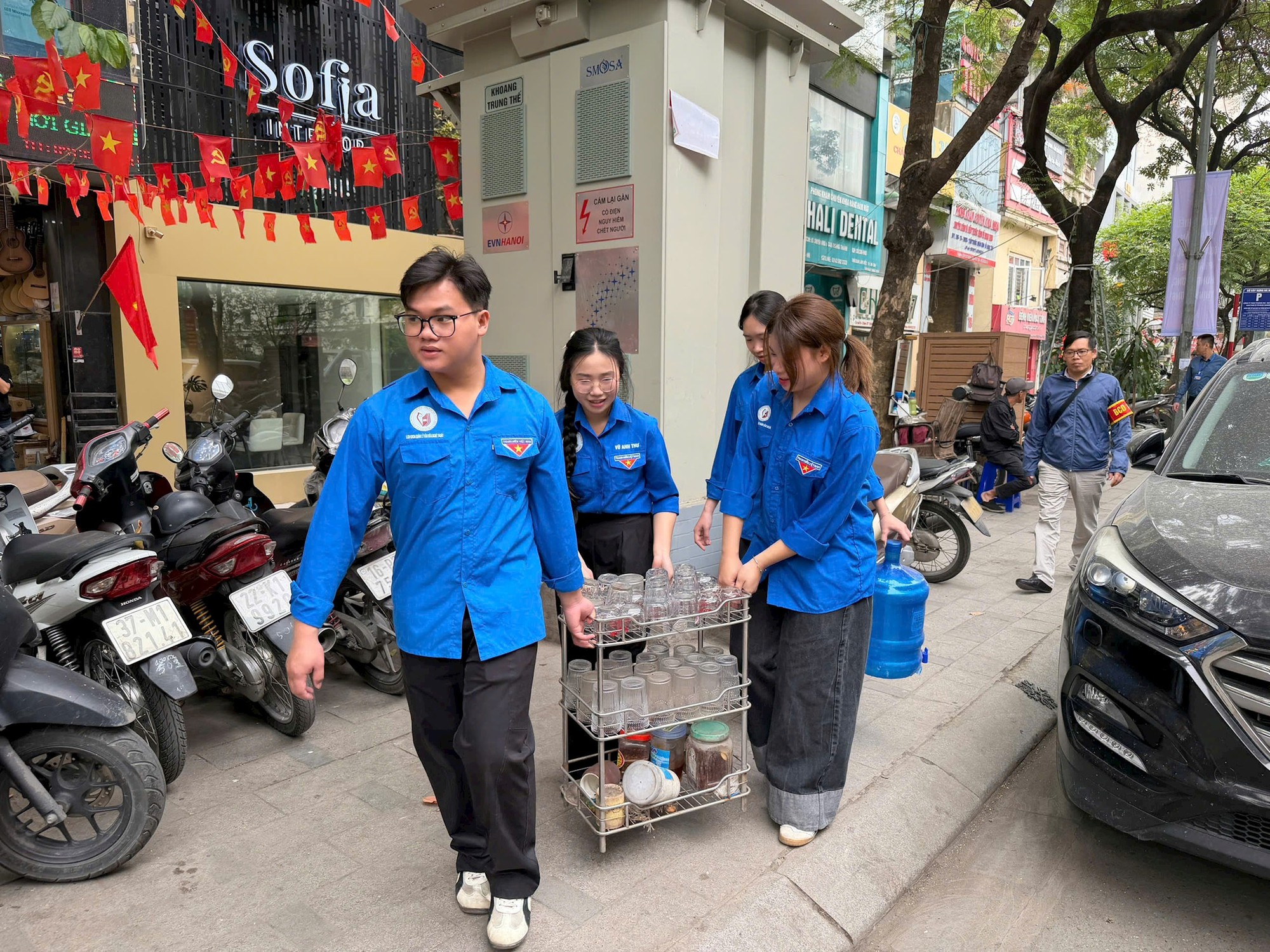 Tuổi trẻ phường Ô Chợ Dừa lan tỏa những việc làm thiết thực- Ảnh 1.