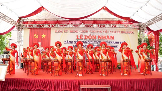 Lễ đón nhận bằng xếp hạng di tích cấp Thành phố Quán Tổng và Đình thôn Nhuệ- Ảnh 10.