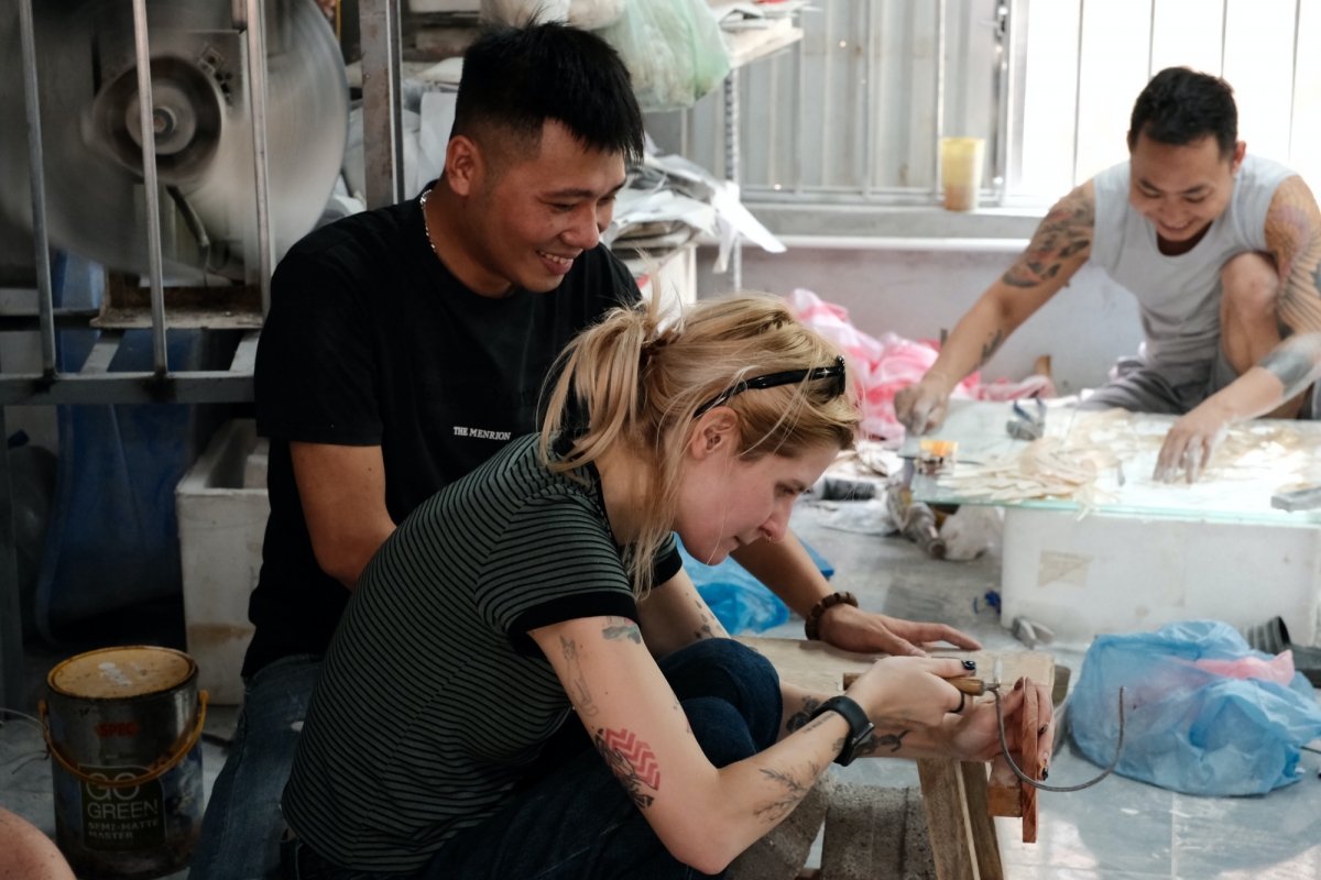 Đưa làng nghề khảm trai Hà Nội đến gần hơn với khách quốc tế- Ảnh 4.