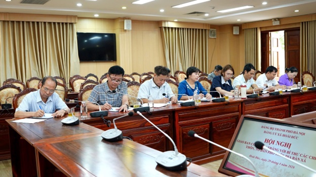 Xã Hoài Đức tập trung khơi thông các điểm nghẽn, đẩy mạnh chuyển đổi số trong công tác Đảng và Chính quyền- Ảnh 1.