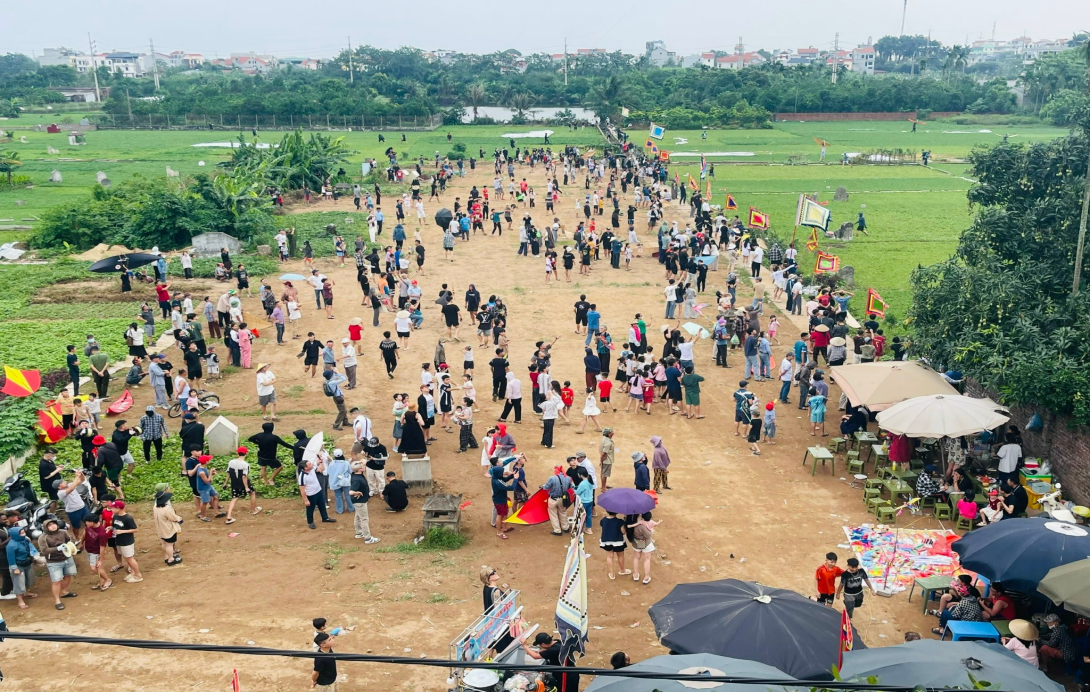 Hội thi thả diều truyền thống Làng Bá Dương Nội - Nét đẹp văn hóa của vùng châu thổ Sông hồng- Ảnh 3.