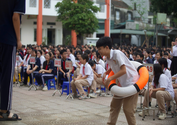 HỌC SINH TRƯỜNG THCS YÊN SỞ TẬP HUẤN KỸ NĂNG
PHÒNG TRÁNH TAI NẠN ĐUỐI NƯỚC NĂM HỌC 2025 – 2026- Ảnh 3.