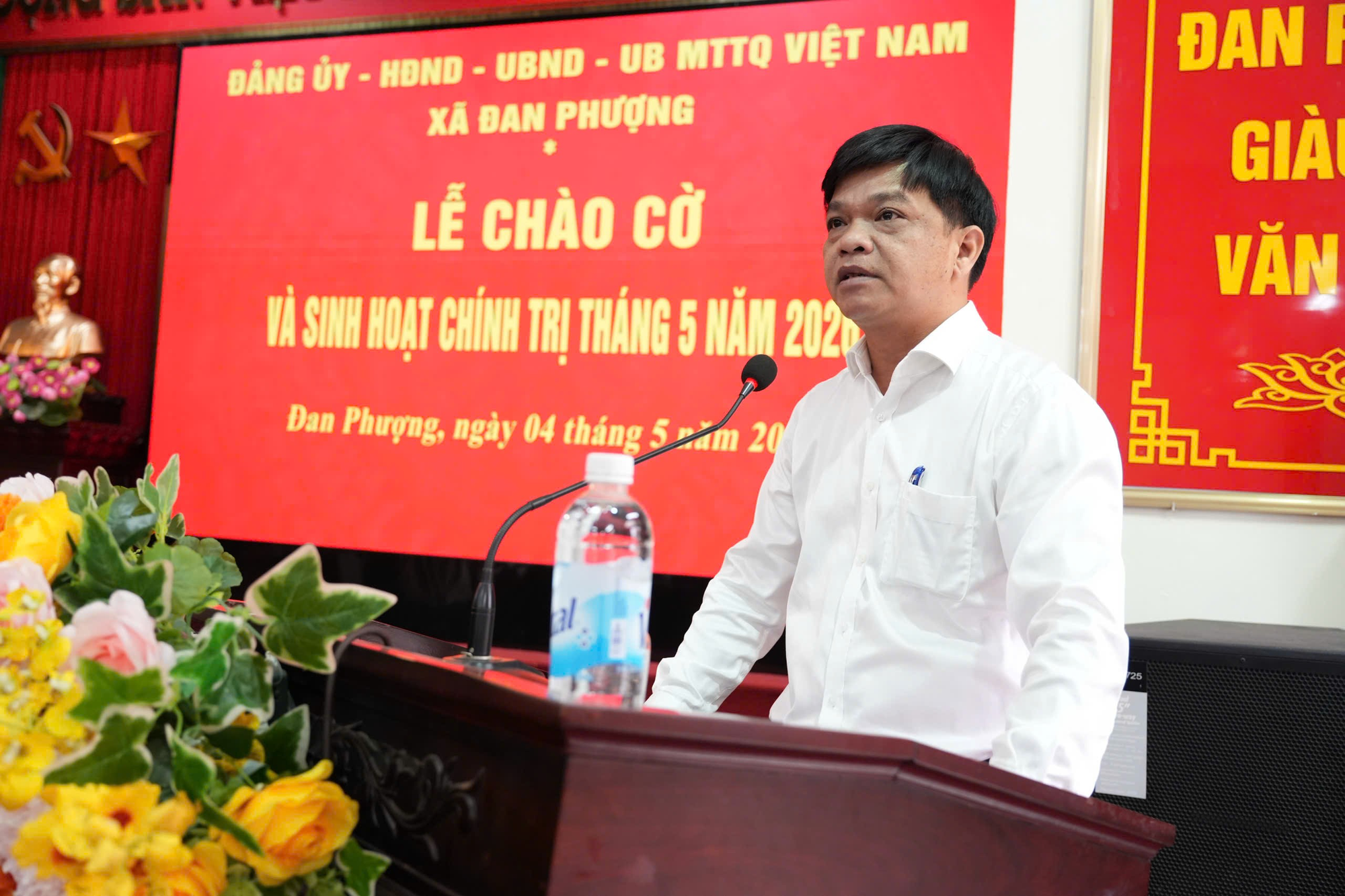 Lễ chào cờ và sinh hoạt chính trị tháng 5.- Ảnh 2.