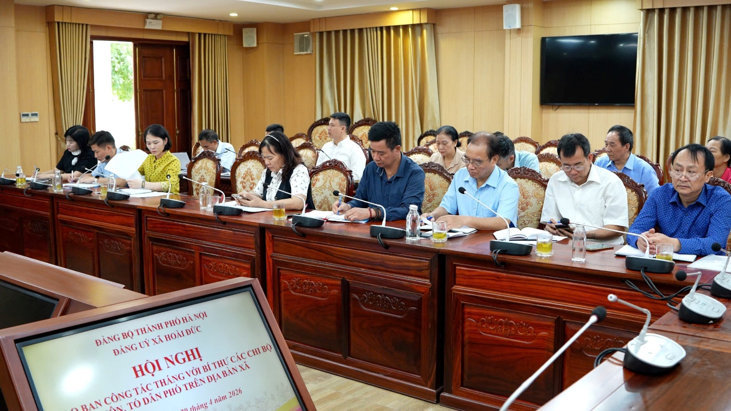 Xã Hoài Đức tập trung khơi thông các điểm nghẽn, đẩy mạnh chuyển đổi số trong công tác Đảng và Chính quyền- Ảnh 2.