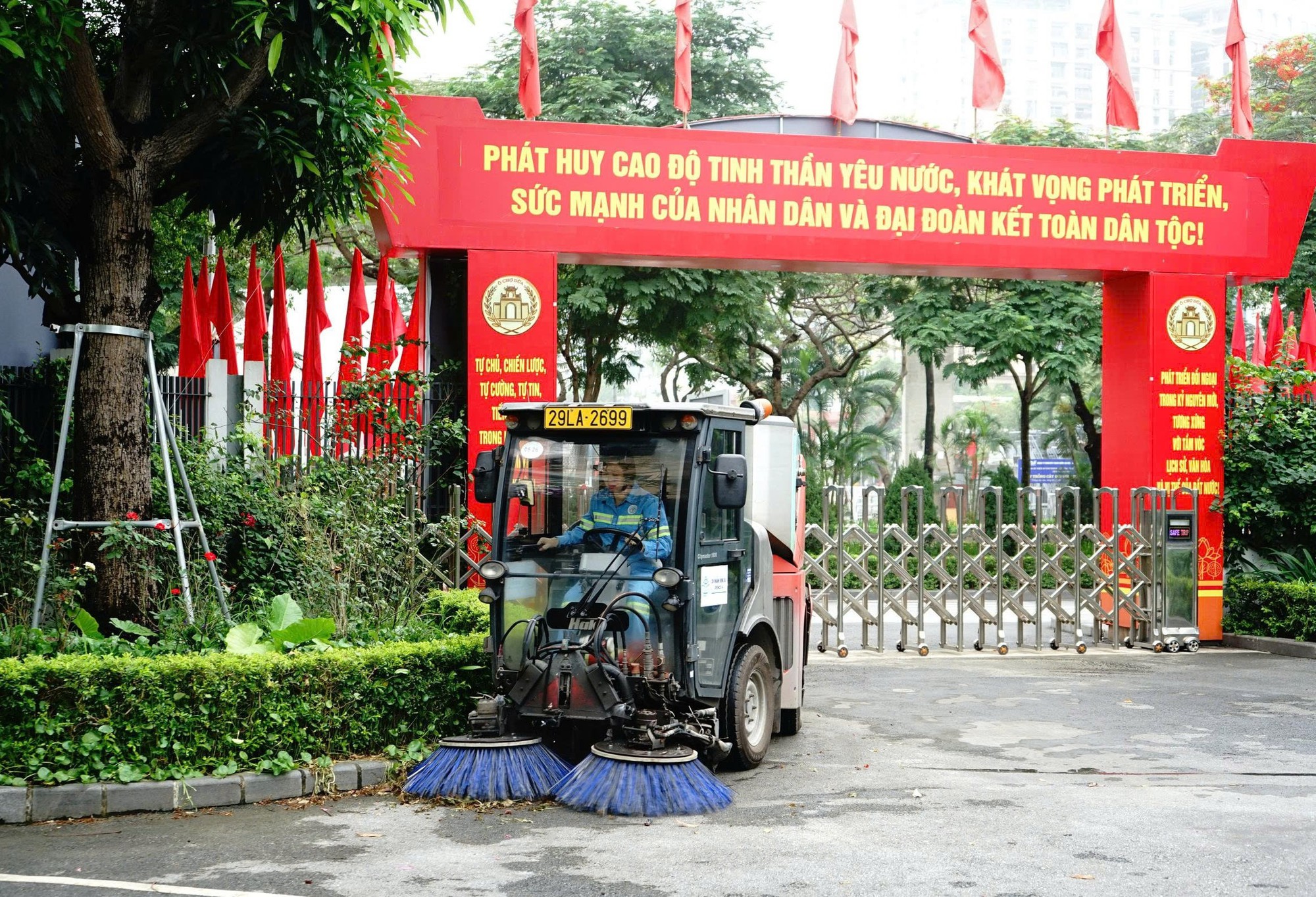 Tổng vệ sinh môi trường phục vụ tiếp xúc cử tri- Ảnh 2.