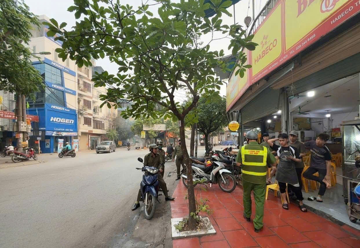 Phường Hà Đông nỗ lực lập lại trật tự đô thị- Ảnh 1.