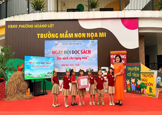 Trường Mầm non Họa Mi tổ chức “Ngày hội sách - Nơi ươm mầm tri thức”- Ảnh 9.