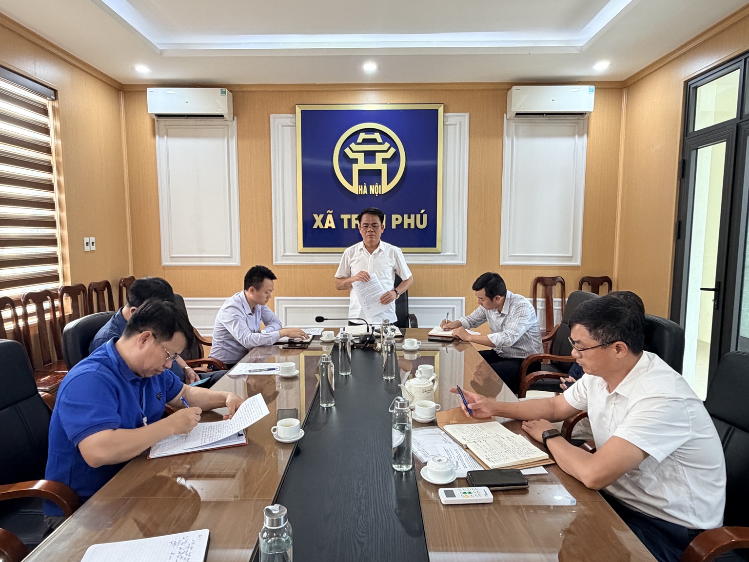 Xã Trần Phú tuyên truyền, vận động hộ dân tự giác tháo dỡ công trình xây dựng vi phạm- Ảnh 1.