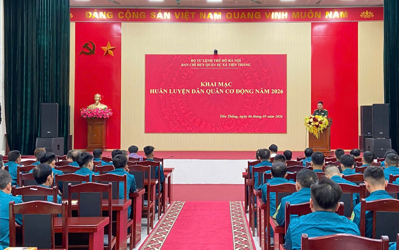 Xã Tiến Thắng Khai mạc huấn luyện lực lượng dân quân cơ động năm 2026