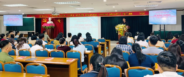 Khai giảng lớp bồi dưỡng nhận thức về Đảng (lớp 2) năm 2026.- Ảnh 2.