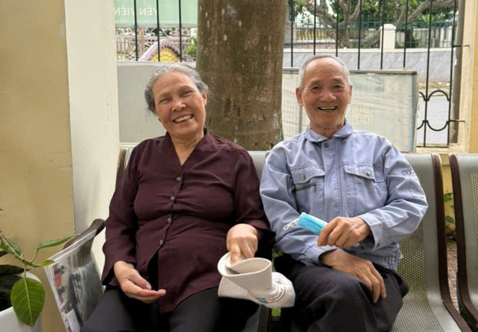 Hành chính phục vụ: Khi cán bộ hành chính trở thành "người mang hạnh phúc"- Ảnh 4.