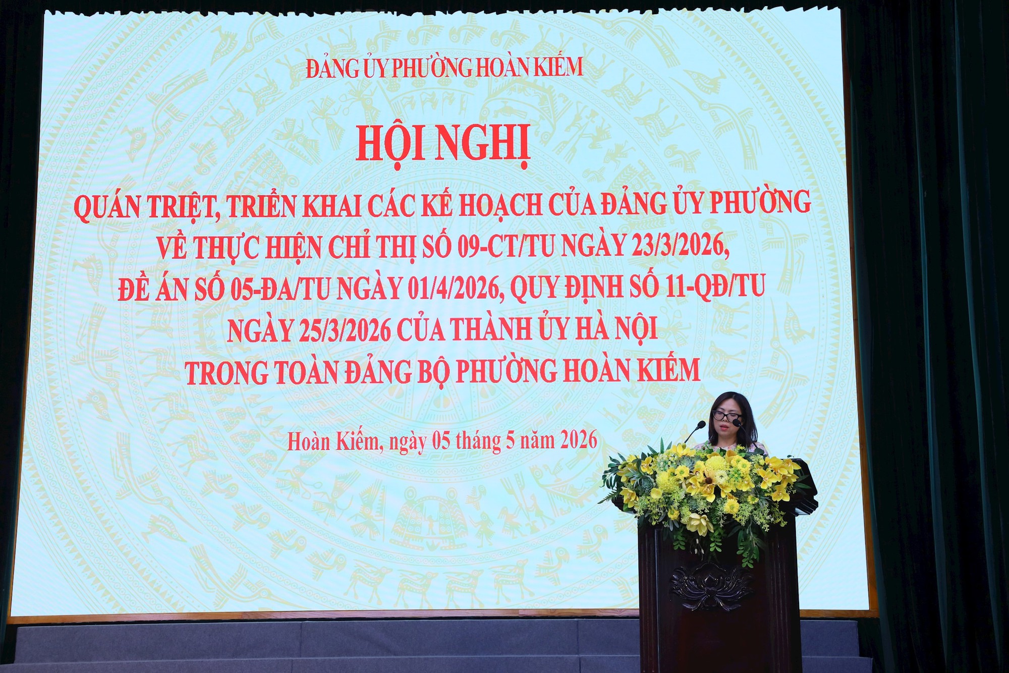 Phường Hoàn Kiếm siết chặt kỷ luật, nâng cao hiệu lực, hiệu quả công vụ và đổi mới đánh giá cán bộ- Ảnh 3.