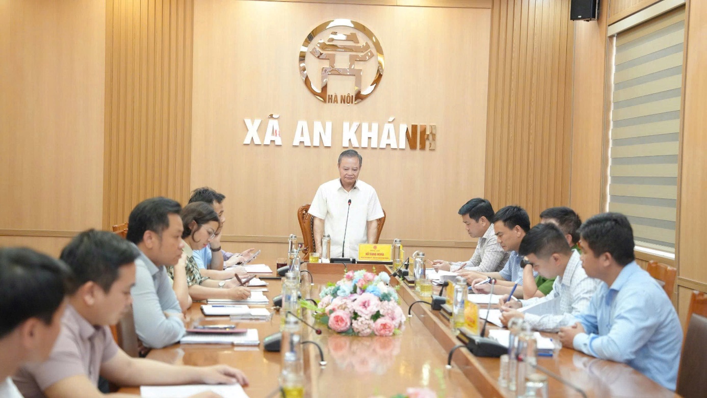 Đồng chí Hồ Trung Nghĩa - Phó Bí thư Đảng ủy, Chủ tịch UBND xã chủ trì hội nghị triển khai nhiệm vụ trọng tâm tháng 5 năm 2026- Ảnh 7.