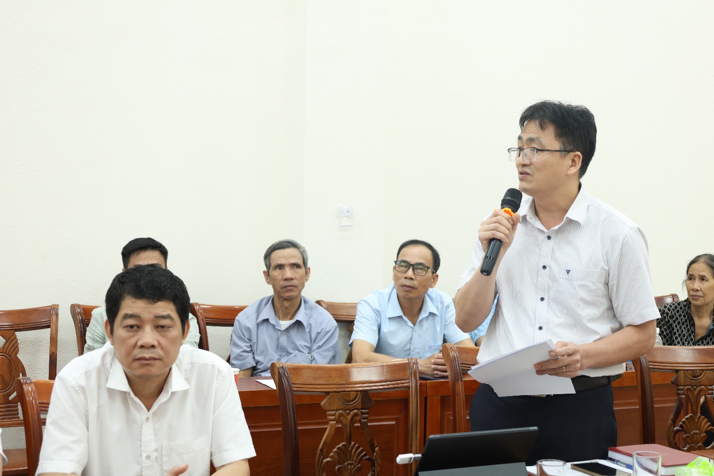 Hội nghị tiếp xúc cử tri của Đại biểu Quốc hội Đơn vị bầu cử số 11 sau Kỳ họp thứ Nhất, Quốc hội khóa XVI- Ảnh 4.